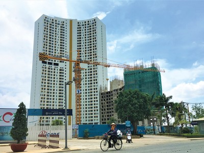 Nhiều dự án bất động sản tại TP.HCM đang chờ khơi thông thủ tục. Ảnh: Gia Huy