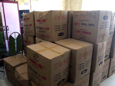 Một lô hàng khẩu trang vi phạm bị cơ quan chức năng TP.HCM tạm giữ