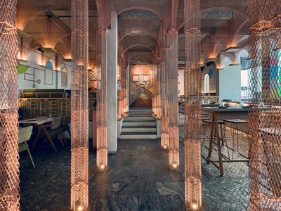 Nhà hàng Misu – Sắc màu kim loại