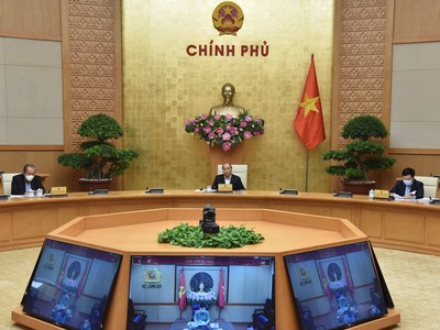 Thủ tướng Chính phủ Nguyễn Xuân Phúc chủ trì phiên họp Thường trực Chính phủ (Ảnh: VGP)