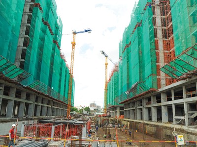 Nhiều doanh nghiệp địa ốc tận dụng thời gian giãn cách xã hội để chuẩn bị các kế hoạch trở lại mạnh mẽ sau dịch. Ảnh: Gia Huy