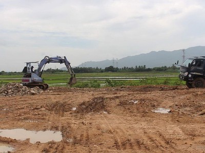 Trái ngược với Khánh Hòa, Đồng Nai, công tác GPMB tại Bình Thuận hiện đã đạt 90% (140/160 km) nhờ chính quyền địa phương quan tâm, thực hiện tốt công tác dân vận, công khai minh bạch.