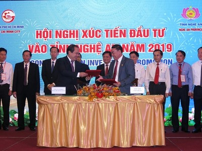 Trong một sự kiện Nghệ An xúc tiến đầu tư tại TP Hồ Chí Minh, tỉnh này kêu gọi doanh nghiệp TP. Hồ Chí Minh đầu tư vào 117 dự án trọng điểm vào Nghệ An. Ảnh minh họa