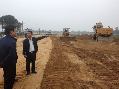 Thi công khu tái định cư tập trung tại huyện Đức Thọ, tỉnh Hà Tĩnh phục vụ Dự án đường cao tốc Bắc - Nam phía Đông.