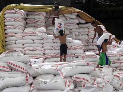 Hải quan loại 161 tờ khai của 22 doanh nghiệp không có gạo tại cảng