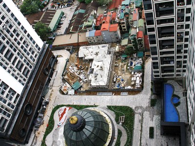 Dù đã có nhiều cư dân vào ở, nhưng dự án Hinode vẫn ngổn ngang như một công trường. Ảnh: Thanh Huyền