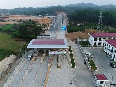 Doanh thu thu phí giảm sâu so với phương án tài chính đang khiến Dự án BOT cao tốc Bắc Giang - Lạng Sơn mất cân đối nghiêm trọng về dòng tiền.