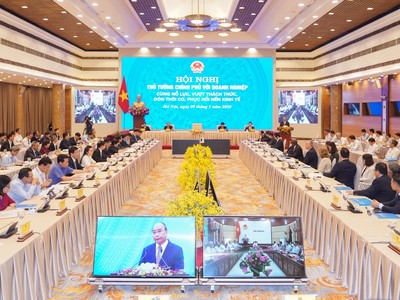 Hội nghị trực tuyến với Doanh nghiệp sáng nay được Thủ tướng Chính phủ Nguyễn Xuân Phúc chủ trì