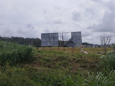 Sau 11 năm được cấp phép, Dự án Khu thương mại - dịch vụ Vina Universal Paradise Sơn Tịnh cứ lụi tàn dần và đến nay thì thực sự hết hy vọng.