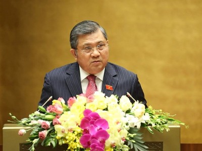 Chủ nhiệm Ủy ban Đối ngoại của Quốc hội, ông Nguyễn Văn Giàu trình bày Thẩm tra Tờ trình về việc phê chuẩn EVFTA