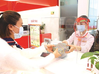 Ngành ngân hàng chống dịch, những kinh nghiệm từ TP.HCM