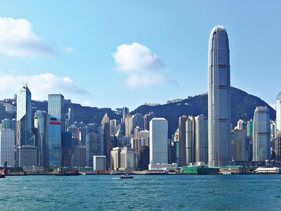 Nhà đầu tư bất động sản găm tiền, chờ cơ hội mua giá rẻ