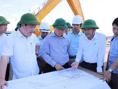 Chủ tịch Nghệ An kiểm tra dự án trọng điểm có nguy cơ chậm tiến độ