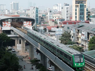 Dự án đường sắt Cát Linh - Hà Đông kéo dài 14 năm, đội vốn khủng, đến nay vẫn chưa thể đưa vào vận hành, gây nhiều bức xúc. Ảnh: Đức Thanh