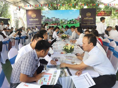 Môi giới bất động sản là cầu nối giữa chủ đầu tư và khách hàng