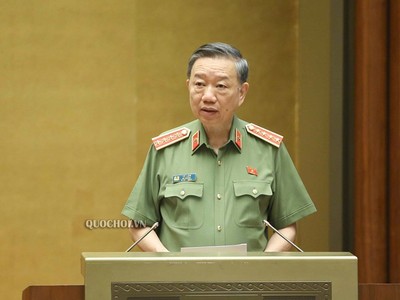Bộ trưởng Bộ Công an Tô Lâm phát biểu tại Quốc hội.