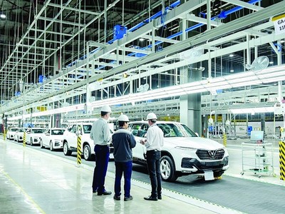 Bộ Tài chính trình Chính phủ dự án Nghị định về giảm 50% lệ phí trước bạ đối với ô tô sản xuất, lắp ráp trong nước