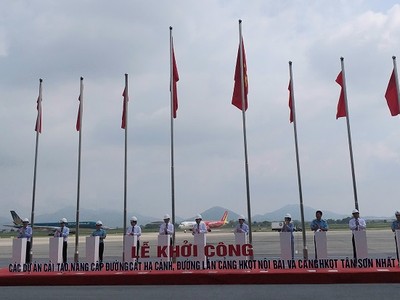 Phó Thủ tướng Trương Hòa Bình cùng lãnh đạo các bộ, ngành phát lệnh khởi công 2 dự án cải tạo, nâng cấp đường băng sân bay Nội Bài và Tân Sơn Nhất.