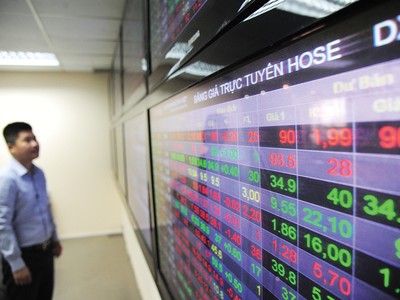 HNX tự coi mình là... “bà đỡ“