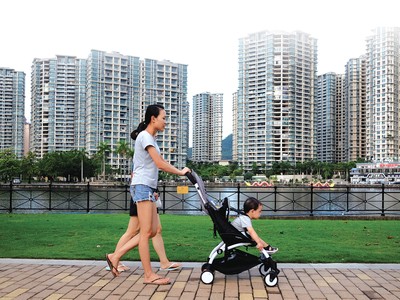 Kinh tế buồn, dân Trung Quốc đổ tiền vào nhà đất