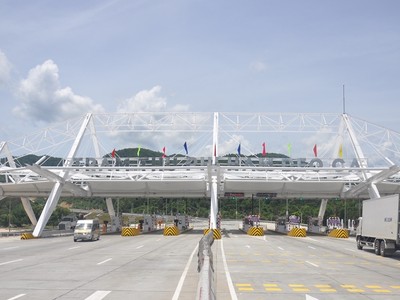 So với các dự án PPP cao tốc Bắc - Nam, phần hỗ trợ Nhà nước tại Dự án hầm đường bộ Đèo Cả là rất khiêm tốn, khiến nhà đầu tư chật vật trong việc hoàn vốn đầu tư công trình.