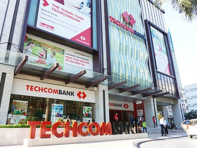Cổ phiếu Techcombank được niêm yết trên Sàn giao dịch chứng khoán Thành phố Hồ Chí Minh (HoSE) với mã giao dịch TCB