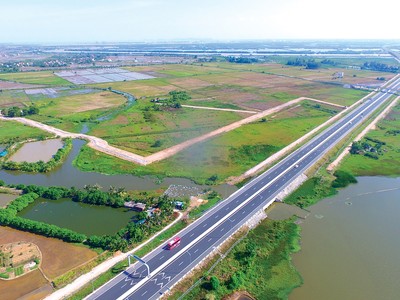 Cao tốc Hải Phòng - Hạ Long đi qua thị xã Quảng Yên đã tăng sức hút của các KCN trong KKT Quảng Yên