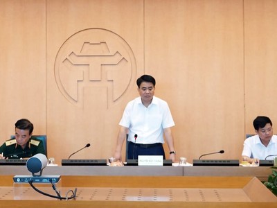 Chủ tịch UBND TP Hà Nội Nguyễn Đức Chung yêu cầu các đơn vị, khi phát hiện bệnh nhân ở đâu thì phải coi đấy là ổ dịch nhỏ để tiêu trùng khử khuẩn.