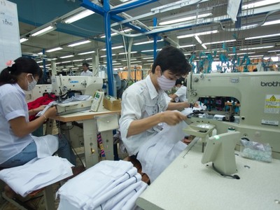 Để được miễn thuế vào EU, dệt may phải đáp ứng quy tắc xuất xứ yêu cầu 2 công đoạn từ vải trở đi.