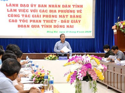 Ông Nguyễn Quốc Hùng, Phó chủ tịch UBND tỉnh Đồng Nai khẳng định để đảm bảo tiến độ khởi công dự án, Đồng Nai đang tập trung tối đa cho công tác giải phóng mặt bằng. Ảnh: Phạm Tùng.