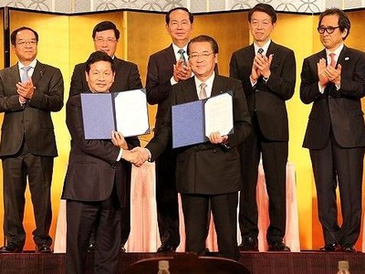 FPT ký kết hợp tác với 2 doanh nghiệp Nhật Bản giới sự chứng kiến của Chủ tịch nước Trần Đại Quang và lãnh đạo 2 nước Việt Nam, Nhật Bản