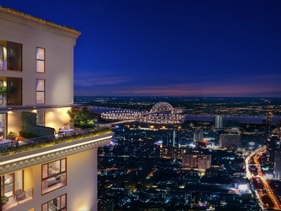 Ban công tầng 20 của toà căn hộ BRG Legend