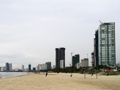 Khách sạn ven biển tại Đà Nẵng đang có mức tăng giá tốt. Ảnh: Thành Nguyễn.