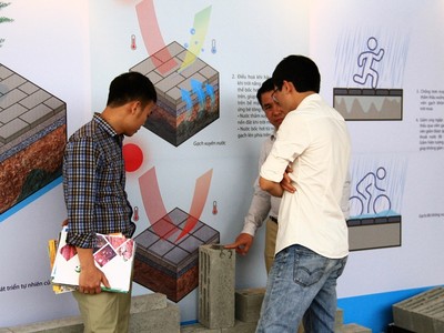 Vật liệu mới cũng là một trong những giải pháp nâng cao hiệu quả năng lượng cho công trình. Ảnh: Thành Nguyễn.