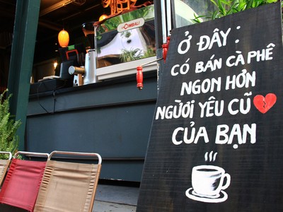 Độc đáo đường sách cà phê Buôn Ma Thuột