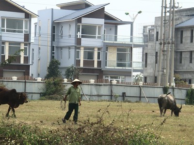 Hiện đang tồn tại nhiều hệ thống và mức độ định giá bất động sản khác nhau. Ảnh: Thành Nguyễn.