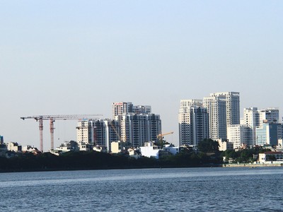 Các công trình vẫn đang tiếp tục được mọc thêm.