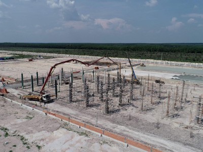 Nhiều khu công nghiệp đang tiếp tục được phát triển khắp cả nước. 