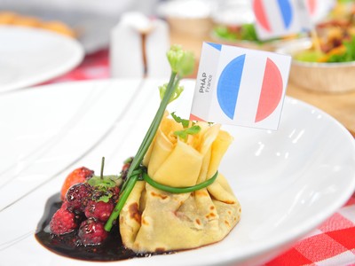 Năm 2010, ẩm thực Pháp đã được UNESCO đưa vào danh sách của di sản văn hóa phi vật thể của thế giới.