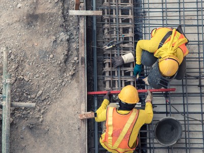 Giá thép đã phục hồi tích cực thời gian gần đây. Ảnh: Shutterstock.