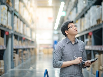 Chuỗi cung ứng hoàn thiện giúp đáp ứng nhanh các yêu cầu về hàng hoá cho thương mại điện tử. Ảnh: Shutterstock.