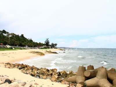 Lấn biển có thể mở ra nhiều cơ hội cho các dự án du lịch nghỉ dưỡng quy mô lớn. Ảnh: Bình Minh.