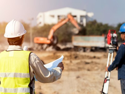 Giải ngân đầu tư công của ngành giao thông vận tải đang có xu hướng chậm lại. Ảnh: Shutterstock.