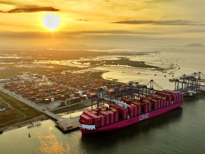 Ngành logistics Việt Nam đang đứng trước cơ hội chuyển đổi mạnh mẽ và có thể tham khảo các bài học thành công từ những quốc gia trong khu vực. 