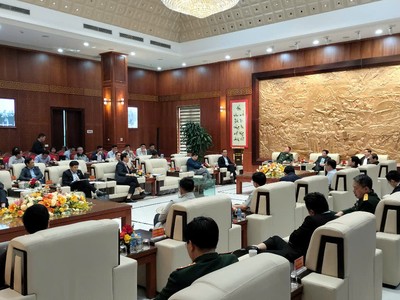 Đại diện nhiều nhà thầu cho rằng cần sớm có các quy định cụ thể để hạn chế tình trạng cạnh tranh không lành mạnh, nhất là việc giảm giá thầu vô tội vạ.