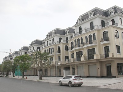 Các dự án của Vinhomes đã đánh thức thị trường khu Đông. Ảnh: Bình Minh.