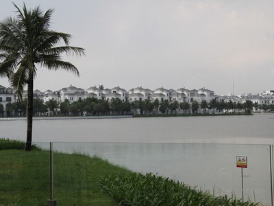 Các đại đô thị phát triển theo mô hình TOD không chỉ góp phần giảm áp lực dân số cho khu vực nội đô mà còn mang đến nhiều hơn các cơ hội sở hữu nhà ở cho người dân. Ảnh: Bình Minh.