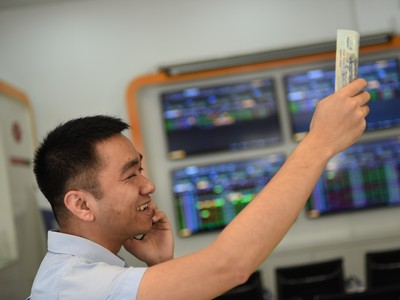 Nhiều cổ phiếu thu hút dòng tiền và mang lại lợi nhuận cao