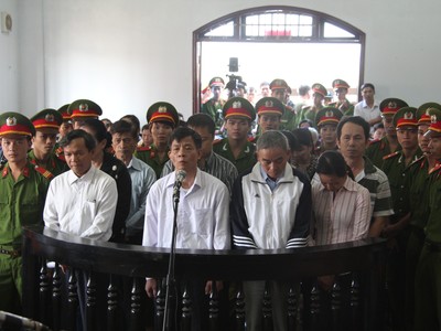 Các bị cáo tại phiên sơ thẩm