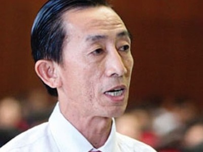 GS-TS. Trần Hoàng Ngân